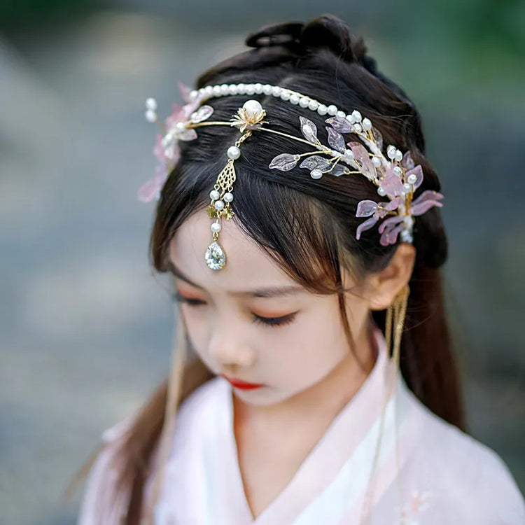 cute flower girl wearing hanfu flower headband