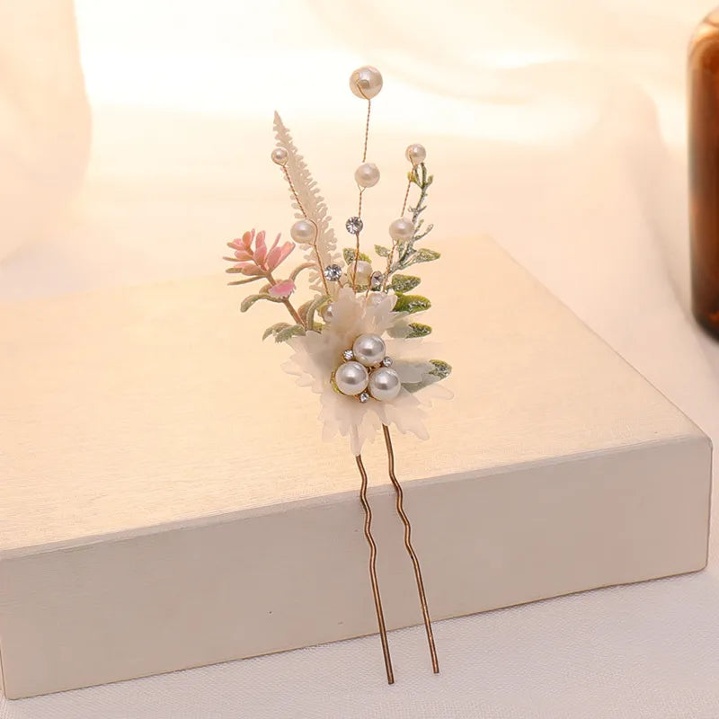 Delicate Flower Bride Hairpins