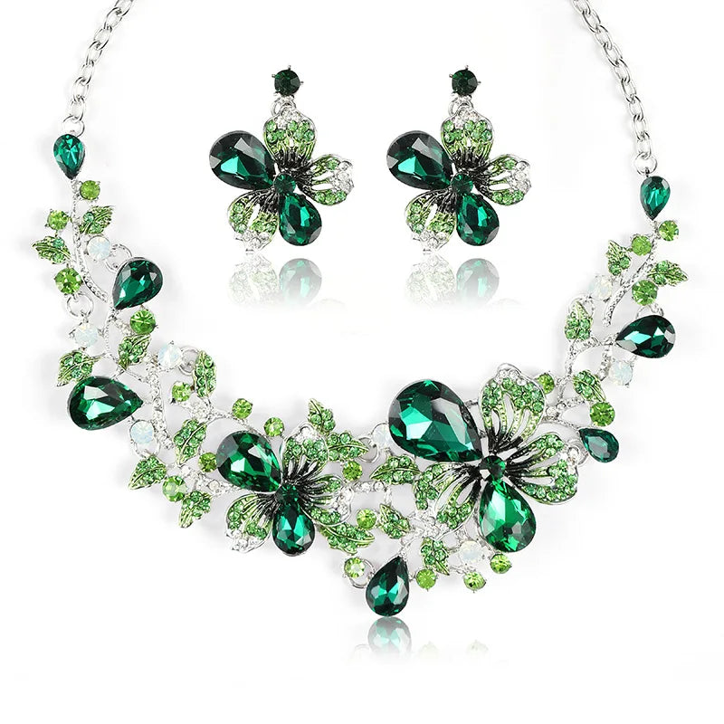 Luxury Retro Crystal Banquet Necklace