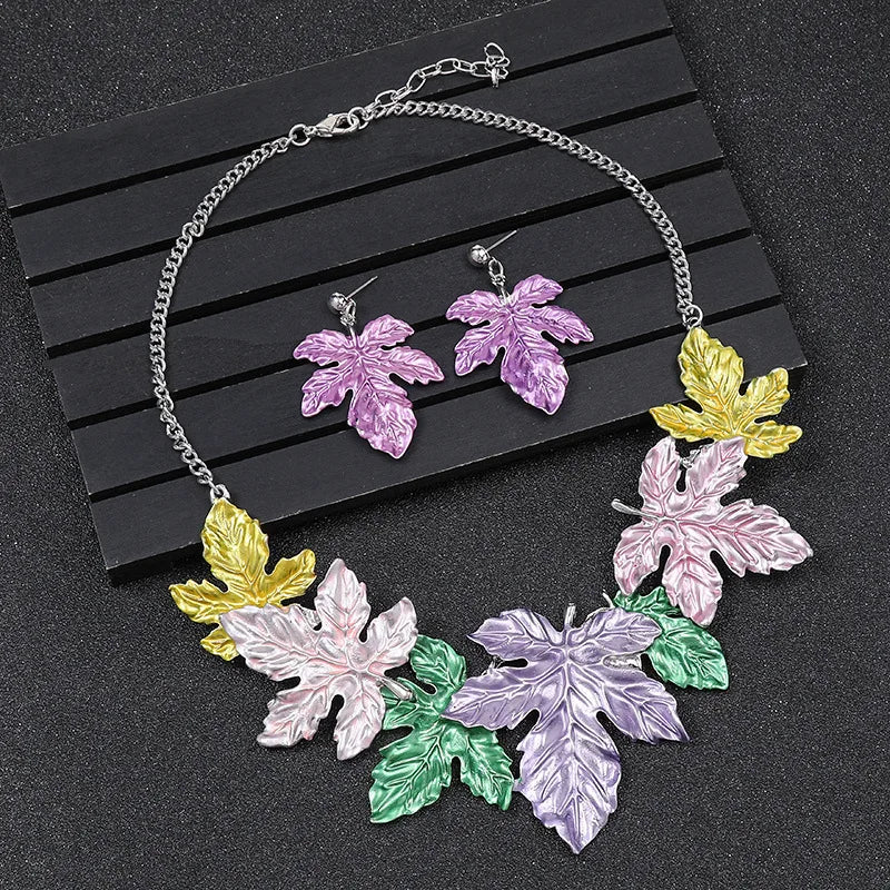 Vibrant Retro Maple Leaf Alloy Necklace Set