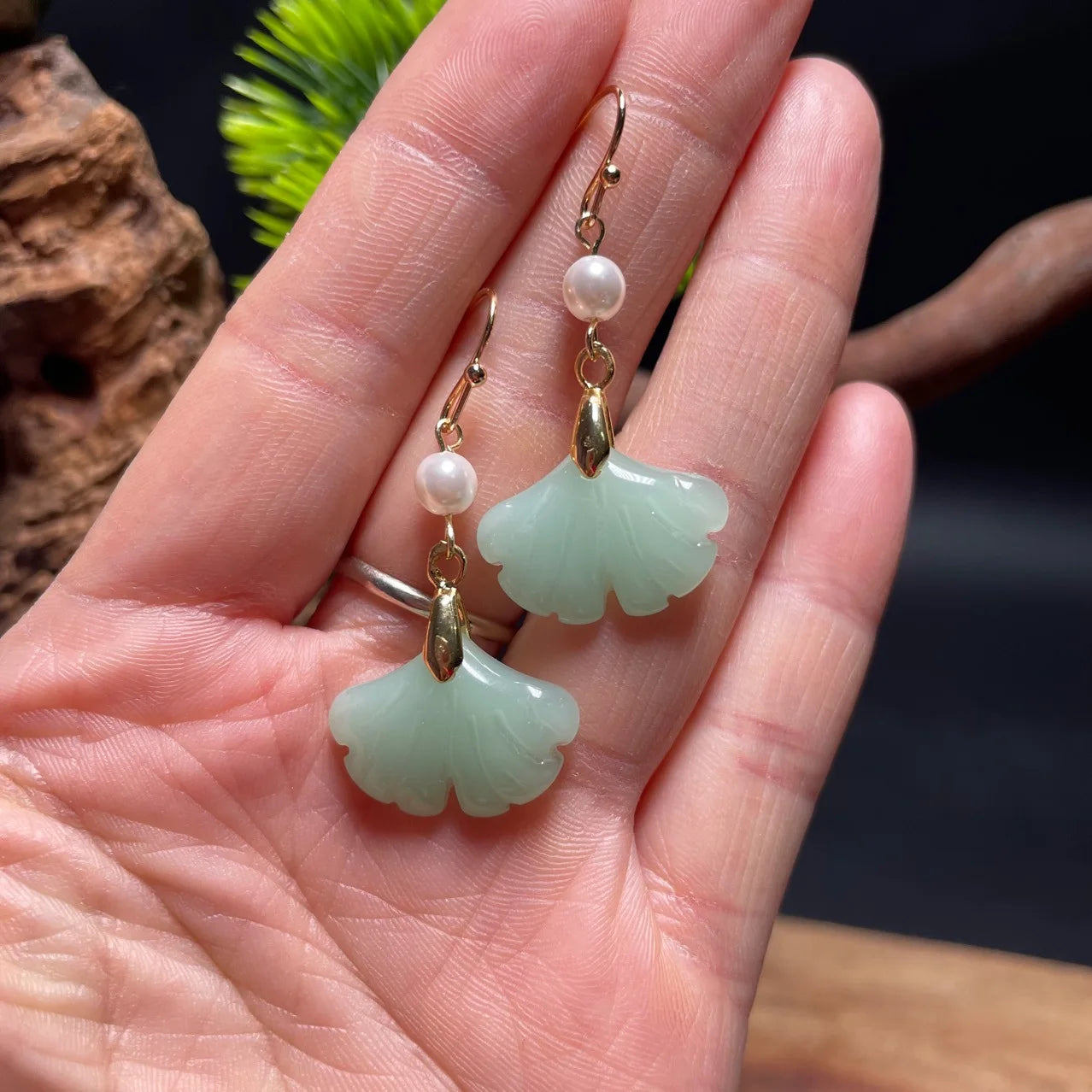 Retro Natural Green Jade Pearl Drop Earring