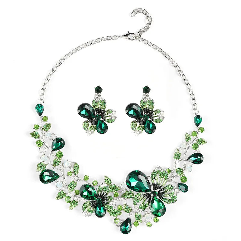 Luxury Retro Crystal Banquet Necklace