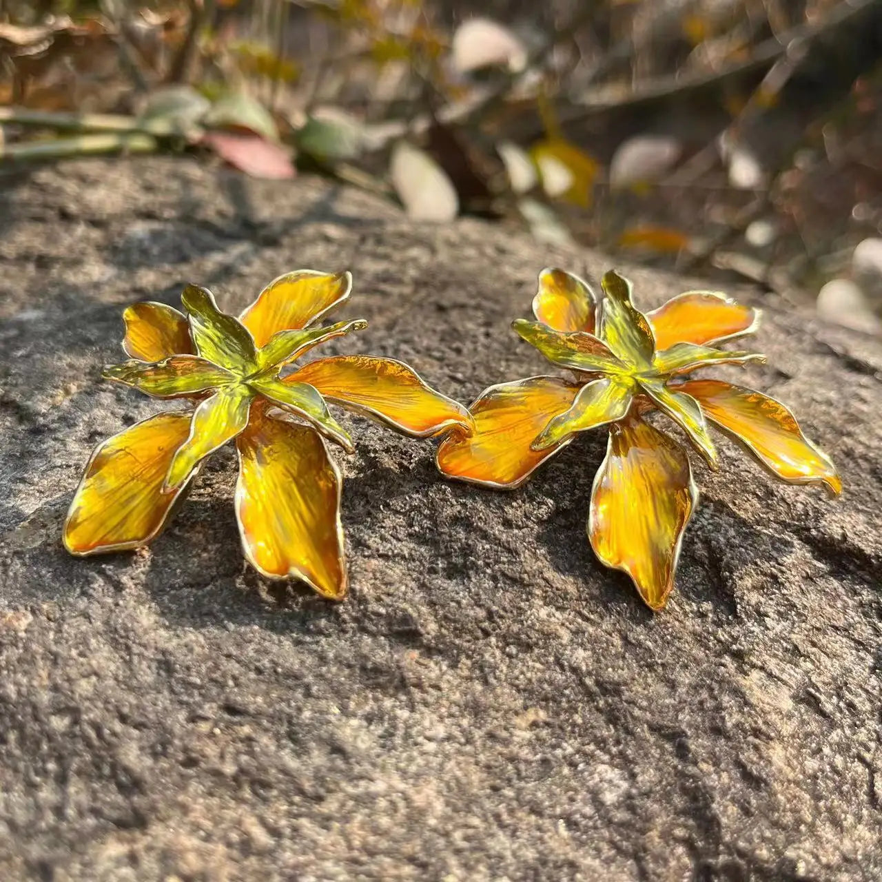 Elegant Lacquered Flower Earrings