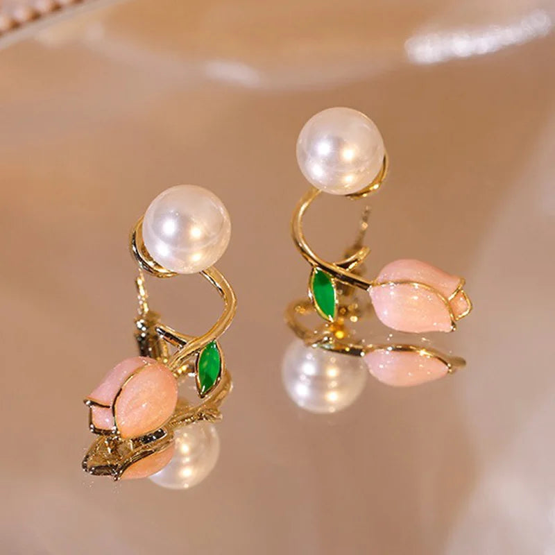 Tulip Pearl Stud Earrings