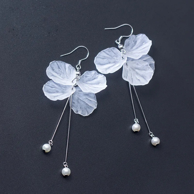 Dancing Maiden Pearl Petal Earrings