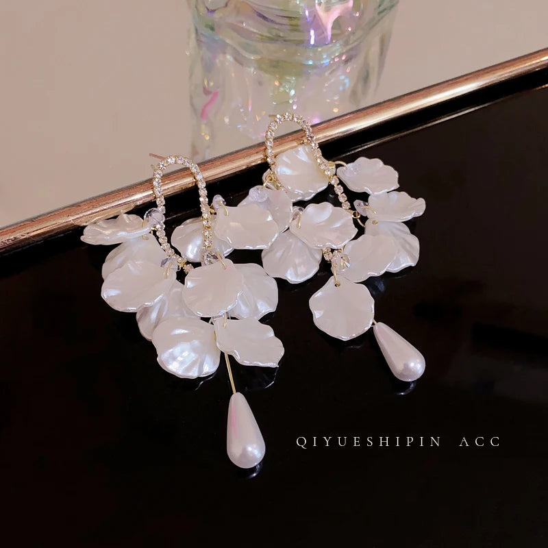 White Petal Flower Tassel Earrings