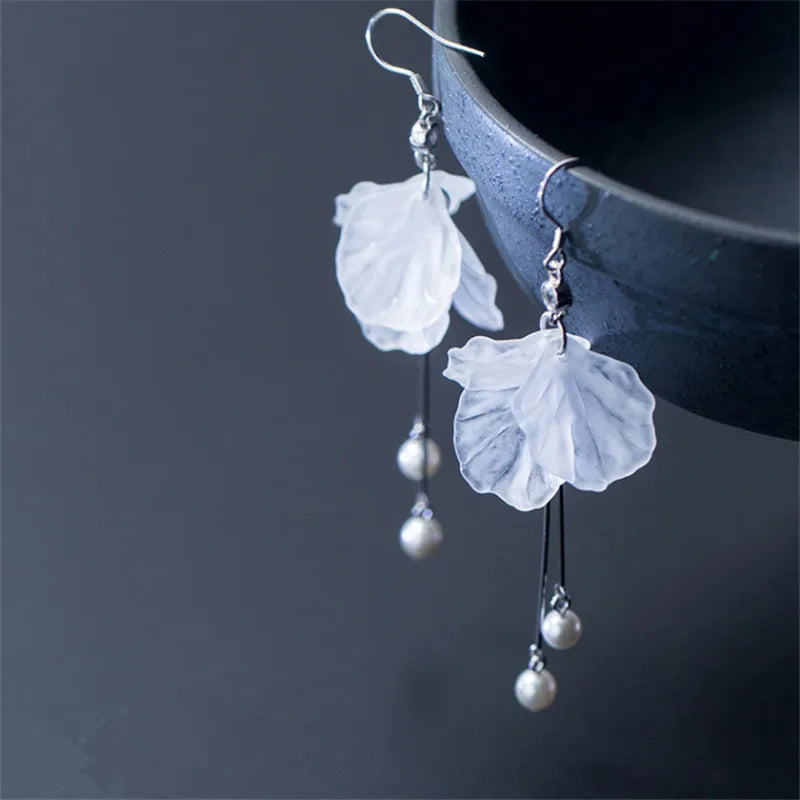 Dancing Maiden Pearl Petal Earrings