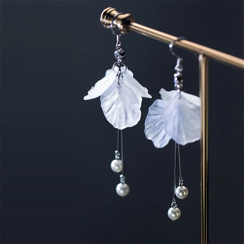 Dancing Maiden Pearl Petal Earrings