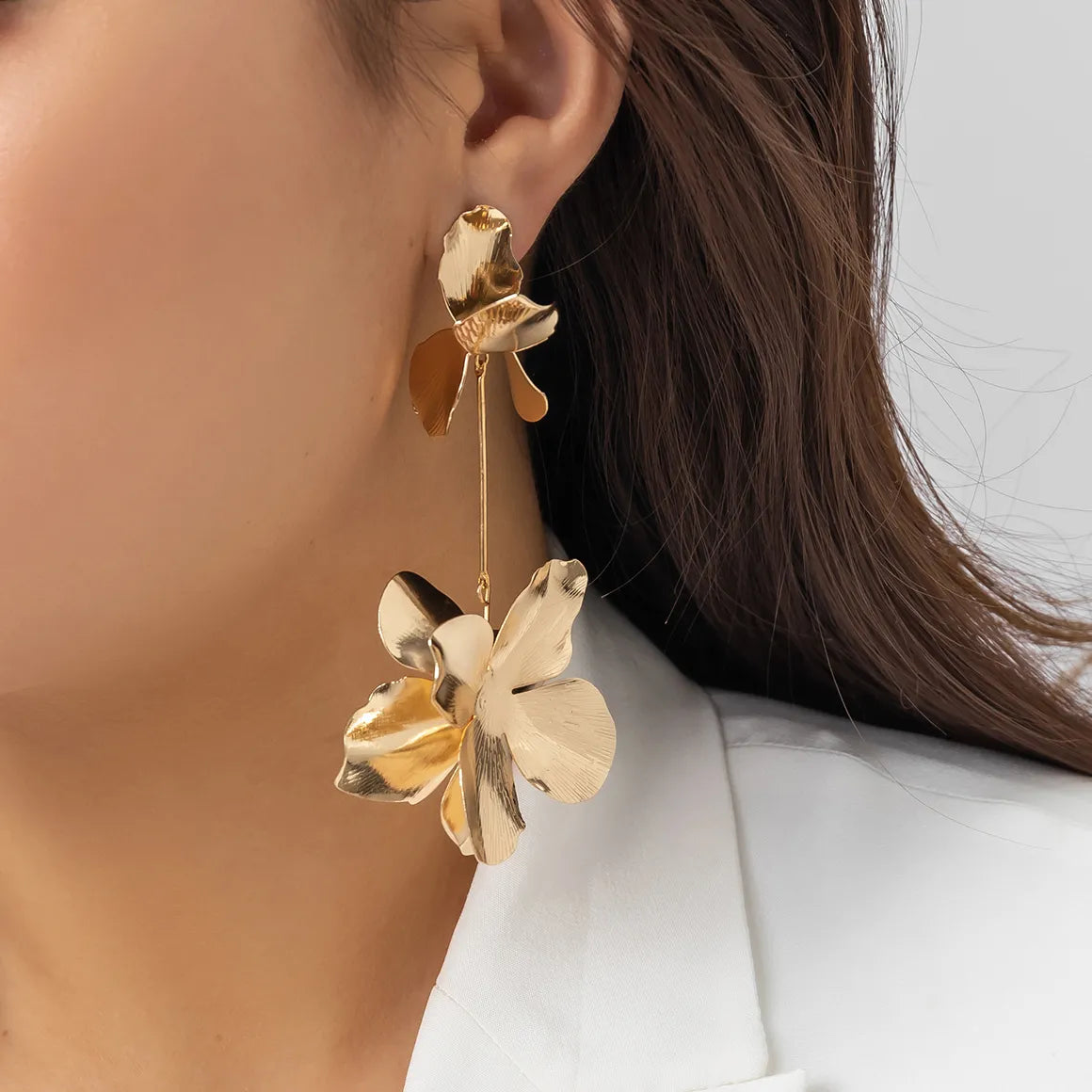 Vintage Flower Pendant Drop Earrings