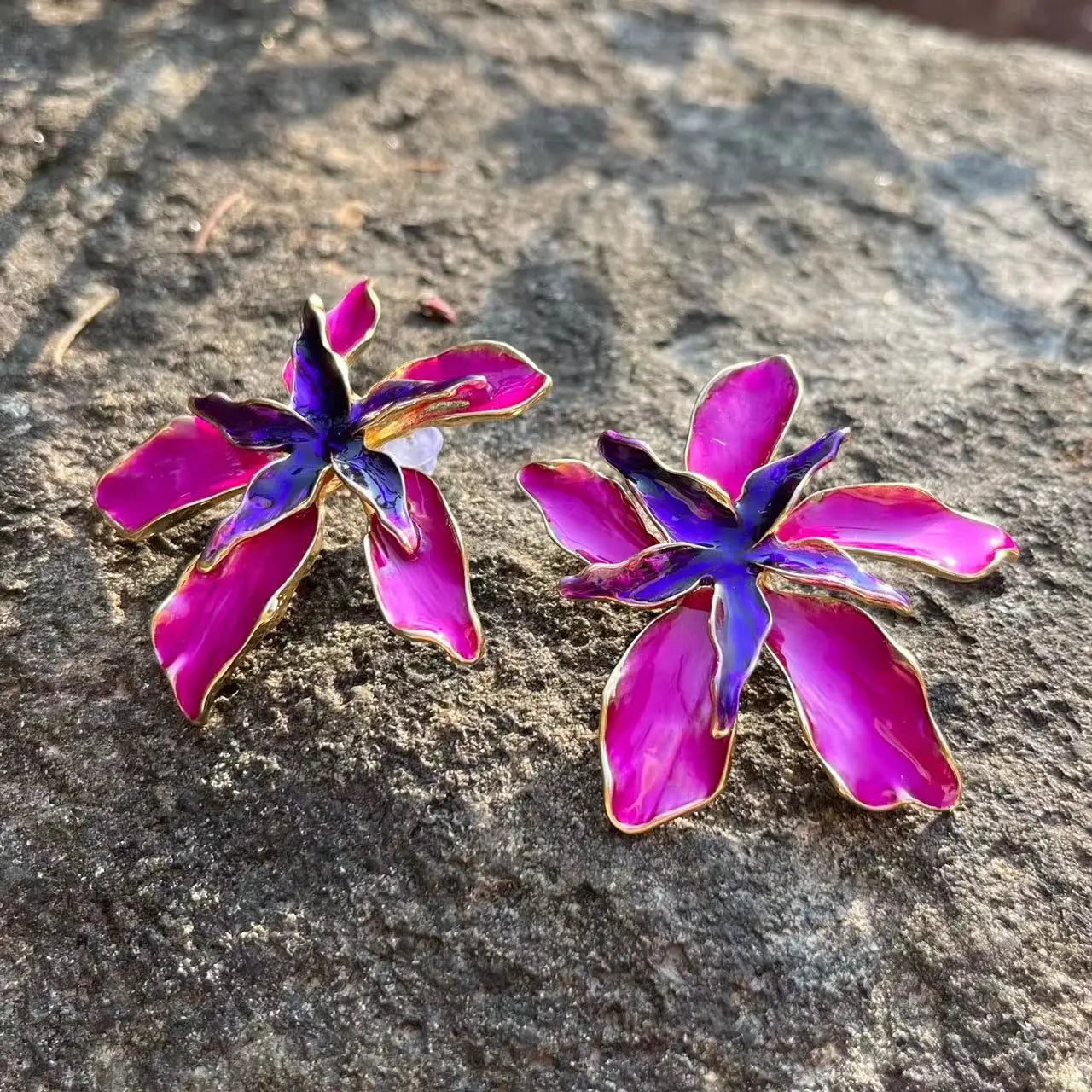 Elegant Lacquered Flower Earrings