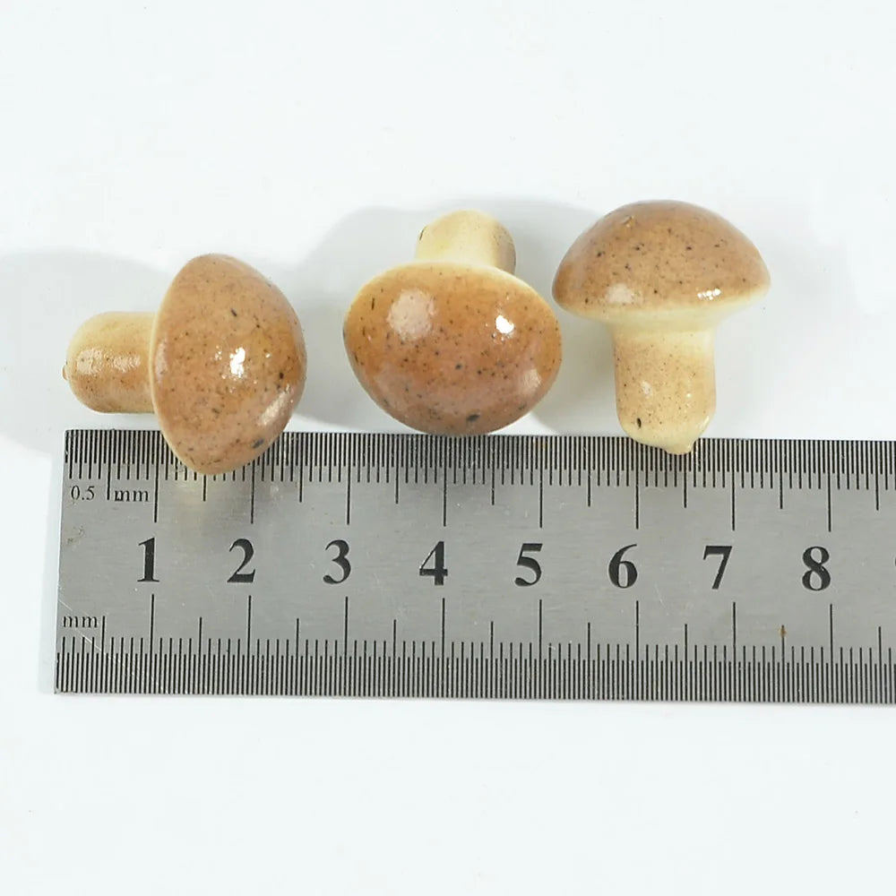 20/60Pcs 2.5cm Mini Mushroom Figurines